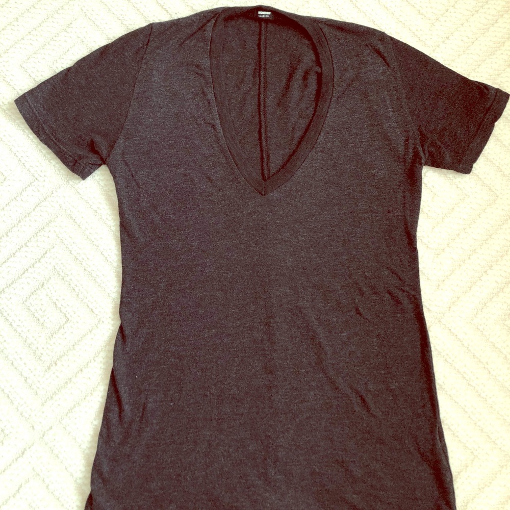Monrow XS black heather v-neck t-shirt